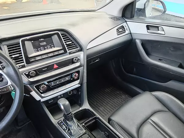 carros - HYUNDAI SONATA NEW RISE 2019 BLANCO 8