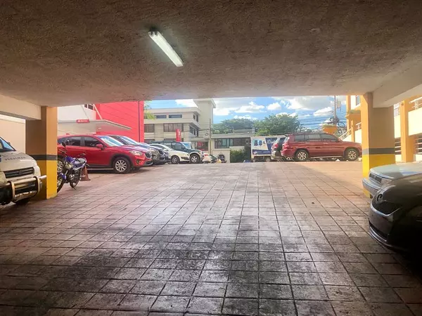 oficinas y locales comerciales - 🔵Local 80 MTS  6to piso en Naco 
 9