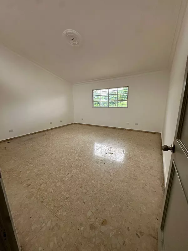 casas - La Castellana Se Alquila Casa 3