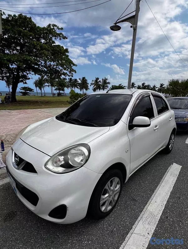 carros - Vendo Nissan March 2015 Cómo nuevo Uso personal Negociable 2