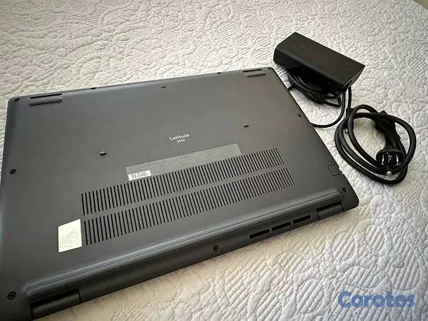 computadoras y laptops - Vendo Laptop Dell Latitude 3440 Soft Charcoal 4