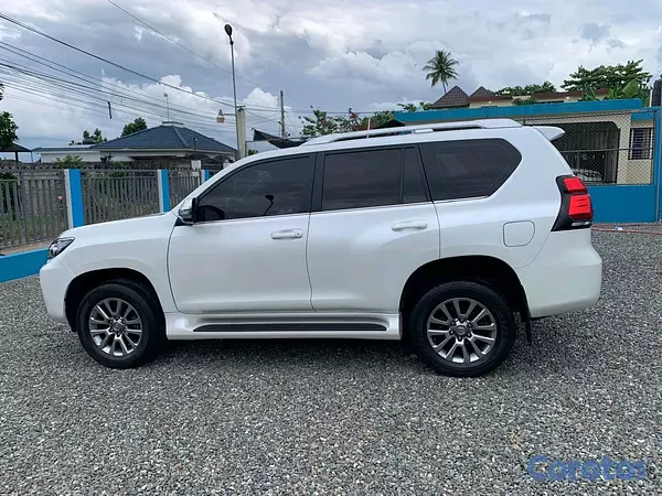 jeepetas y camionetas - Toyota prado land Cruiser  4