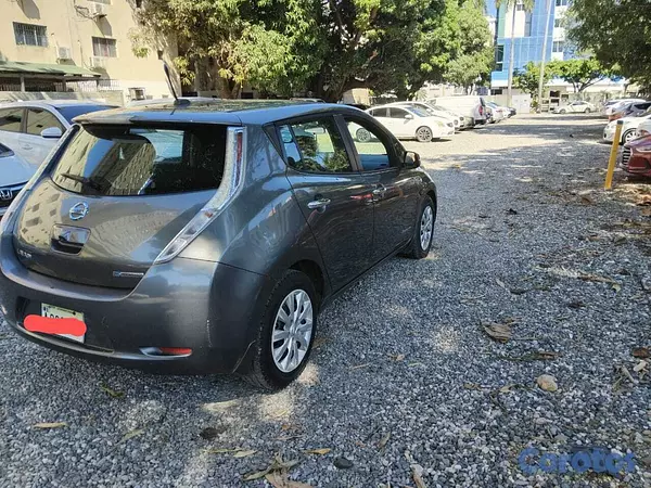 carros - NISSA LEAF 3