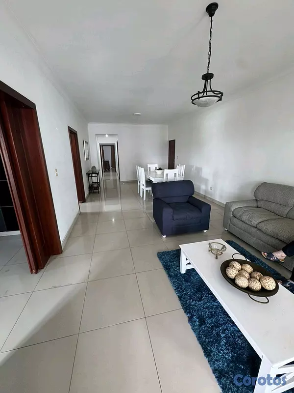 apartamentos - RENACIMIENTO FAMILIAR APARTAMENTO 200 MTS ACCESO COMODO EN UBICACION, FAMILY  3