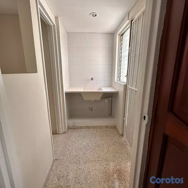 apartamentos - Alquiler Apartamento de 3 Habitaciones, Bella Vist 4