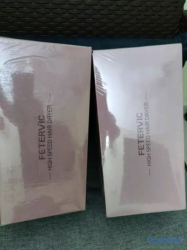 accesorios para electronica - Disponible  blober  FETERVIC  y  FASHION  HAIR DRYER  súper moderno  nuevos  3,5 4