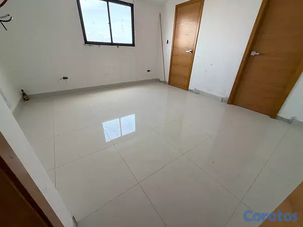apartamentos - vendo renacimiento nuevo piso 7 dos habitaciones con su baño dos parqueos balcón 8