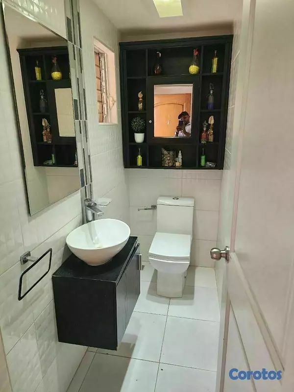 casas - Casa en venta en avenida República de Colombia  8