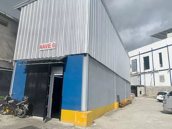 oficinas y locales comerciales - Alquiler nave en herrera 3