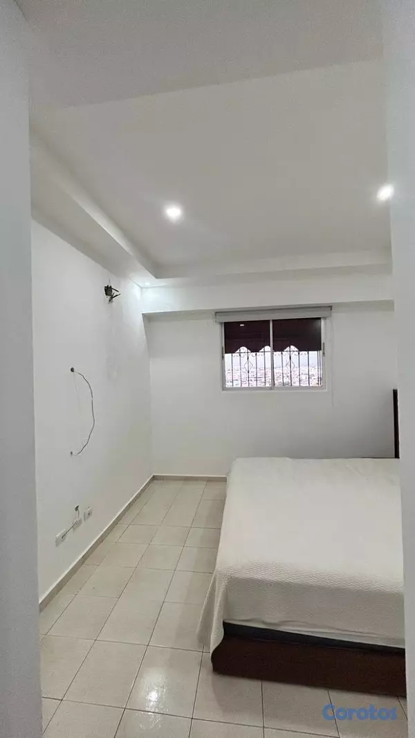 apartamentos - Alquilo apartameno en Evaristo Morales 2 habitacio 4