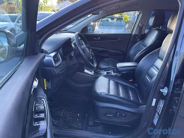 jeepetas y camionetas - Kia Sorrento 2017 EX (todo eléctrico) asientos en piel. 3