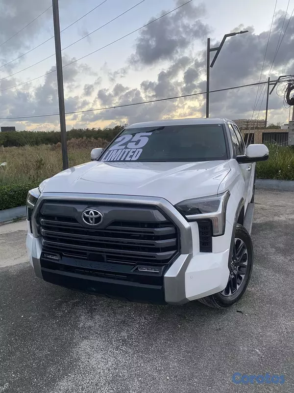 jeepetas y camionetas - TUNDRA LIMITED 2025 UNICO DUEÑO 3