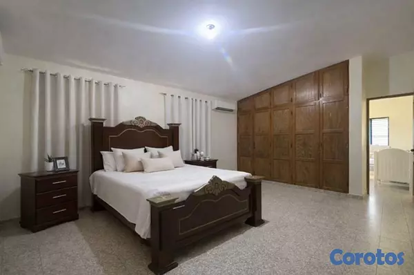 casas - Casa de dos niveles en venta en Miramar 17