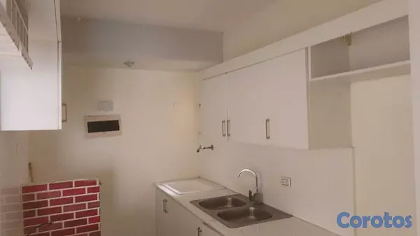 casas - Casa en alquiler, las cayenas prox. a San Isidro 6