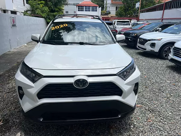 jeepetas y camionetas - toyota rav4 2020 le  1