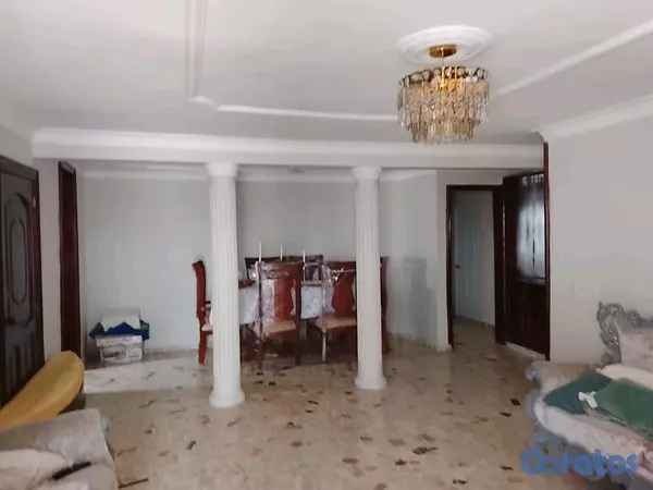 casas - 🔥 Casa con Potencial de Ampliación en Santo Domingo Este 4