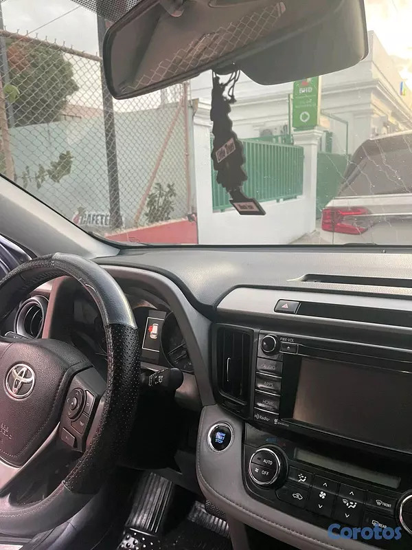 jeepetas y camionetas - Toyota rav4 2017 xle  6