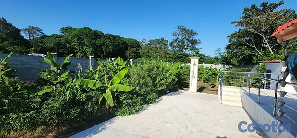 casas vacacionales y villas - SE VENDE ESTA HERMOSA FINCA, TOTALMENTE NUEVA, DE 1000 METROS CUADRADOS. 8