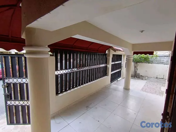 casas - Vendo Casa en Santo Domingo a 5 minutos de Carrefour  5