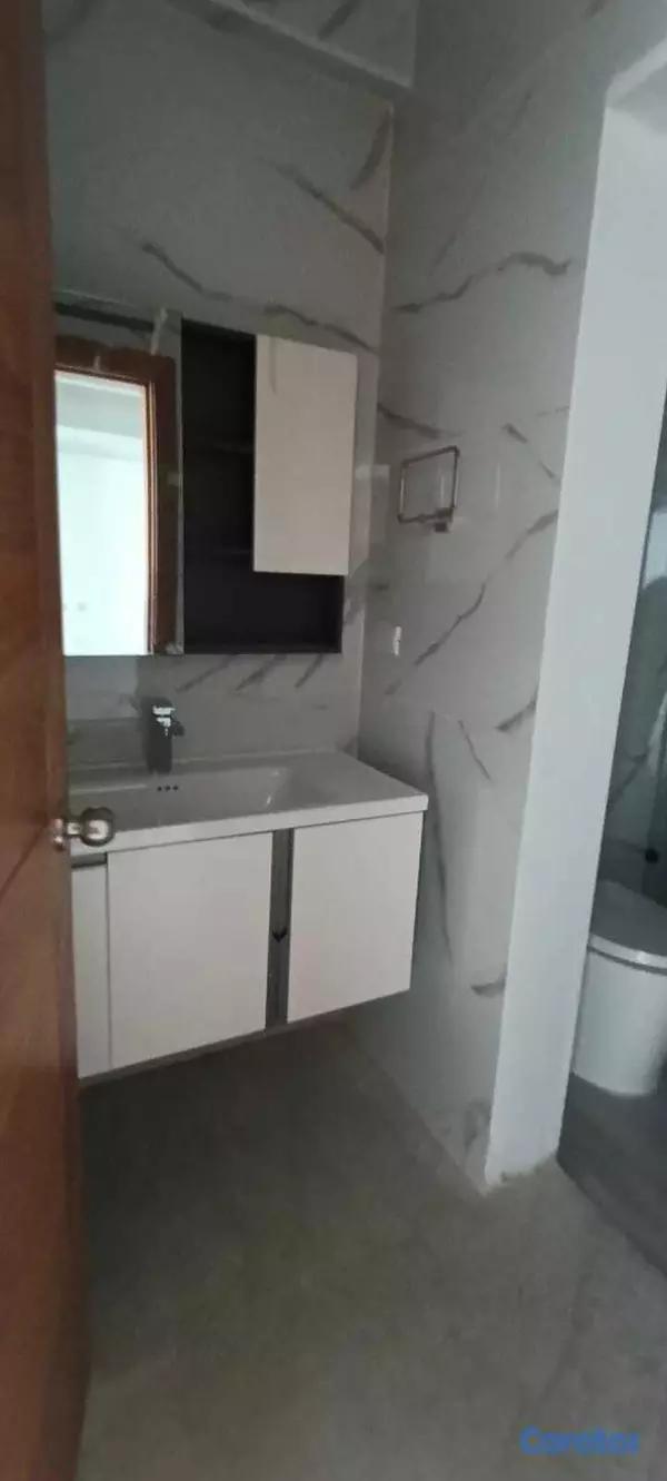 apartamentos - Cacicazgos 2da con Terraza, Lujoso Apartamento con Acabados de 1era 9
