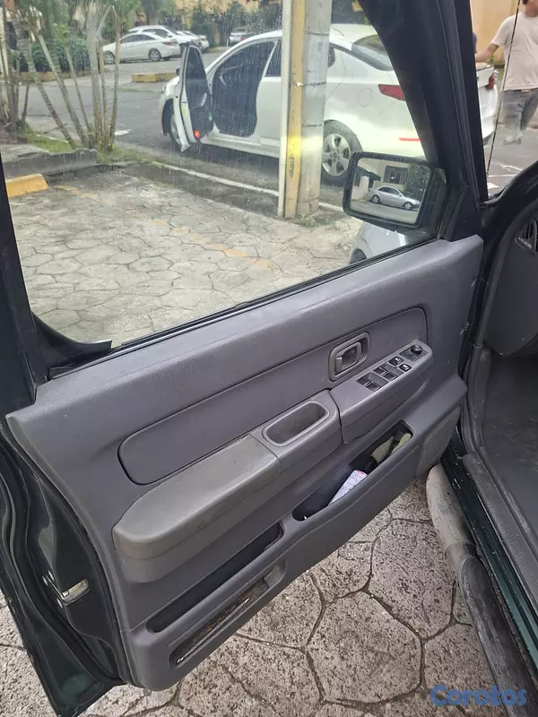 jeepetas y camionetas - NISSAN FRONTIER 2004 DIESEL 1
