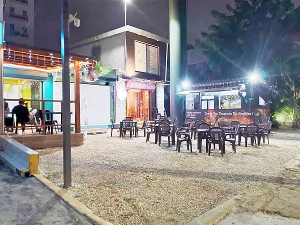 oficinas y locales comerciales - Food truck bella vista 4