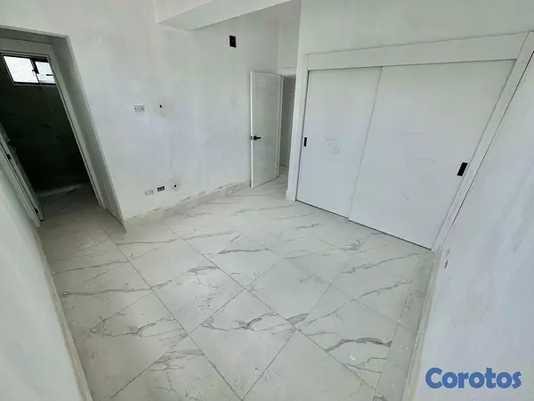 apartamentos - Vendo 2da con Terraza Evaristo Morales wi  7