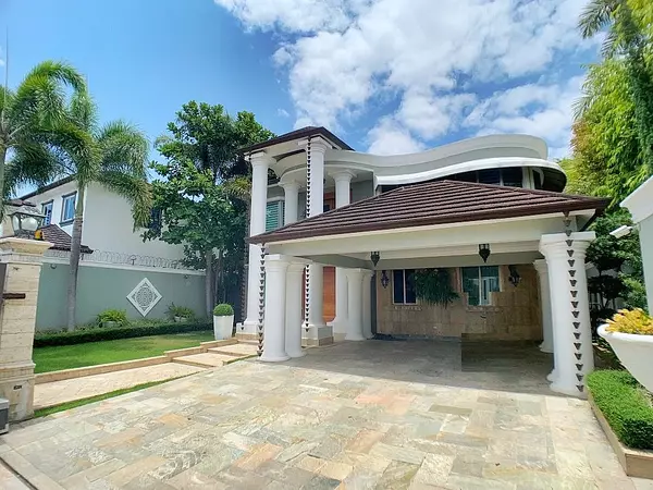 casas - Casa en alquiler en Villa María, Santiago, cerca de todo 4