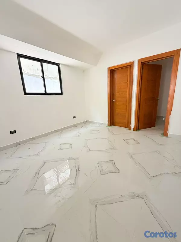 apartamentos - venta de apartamento primer piso con patio súper grande autopista de san Isidro  8