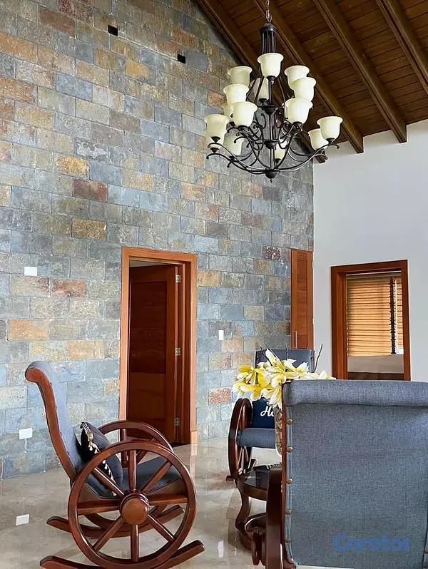 casas vacacionales y villas - Majestuosa Villa en Jarabacoa Mata de Platano 6