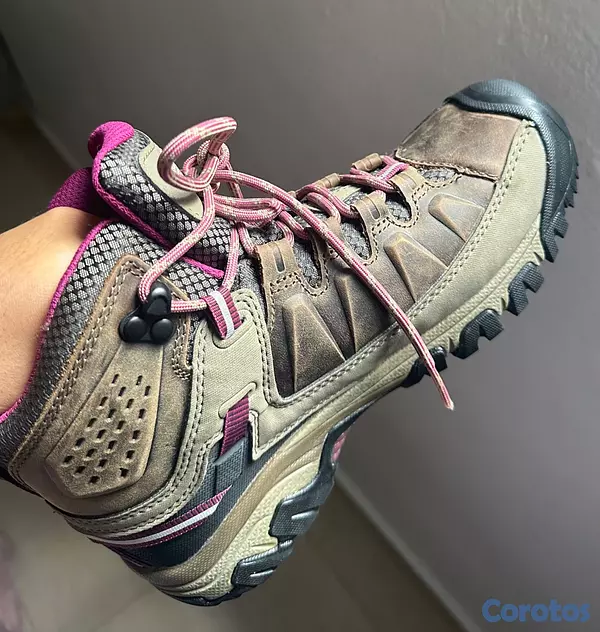 Artículos Deportivos - Botas de senderismo KEEN originales NUEVAS sin uso 2