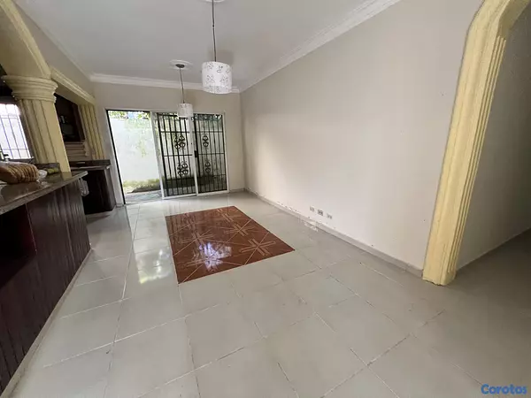 casas - venta de casa en la autopista de San Isidro brisa oriental con 396mts  8