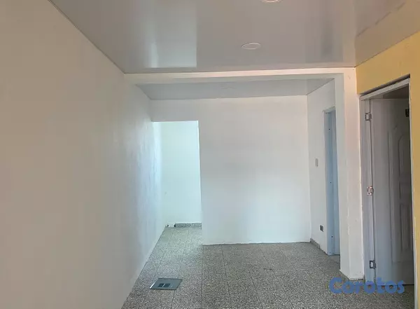oficinas y locales comerciales - se alquila local  2