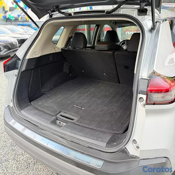 jeepetas y camionetas - NISSAN ROGUÉ SV 2022 3