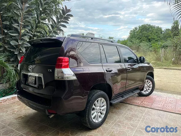 jeepetas y camionetas - Toyota land cruicer prado txl 2012 8