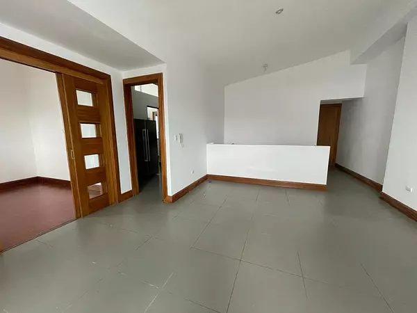 penthouses - Amplio Penthouse en venta en Serralles 10