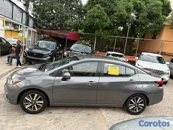carros - NISSAN SENTRA SV 2021 3