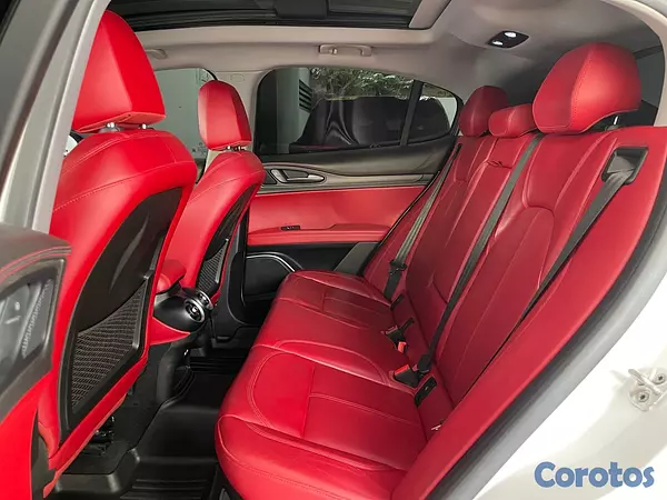 jeepetas y camionetas - Alfa Romeo Stelvio 7