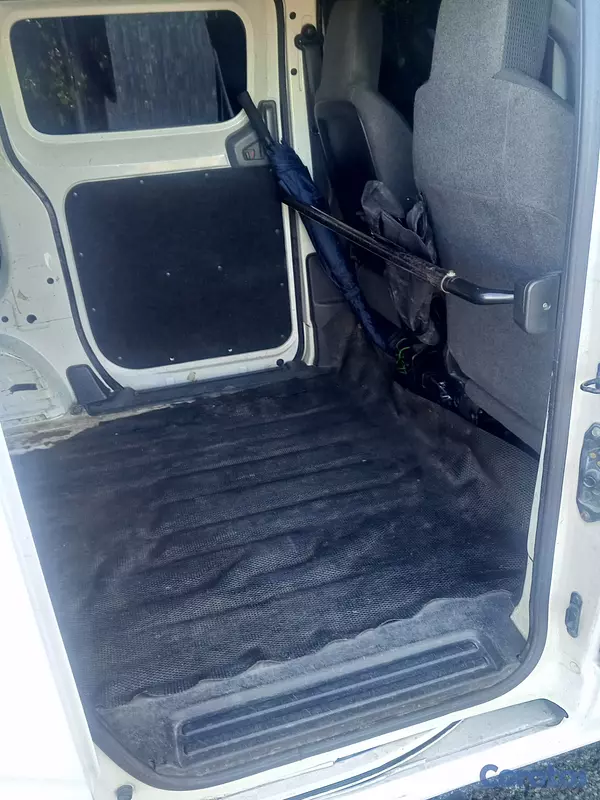 otros vehiculos - Nissan Vannette  2011 6
