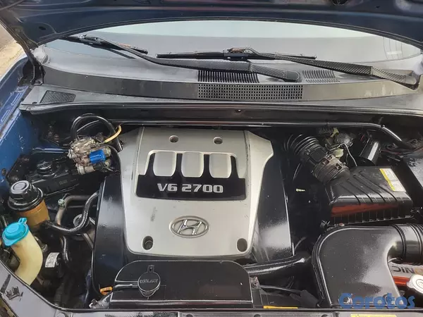 jeepetas y camionetas - Hyundai Tucson  2005 – Precio Negociable 2