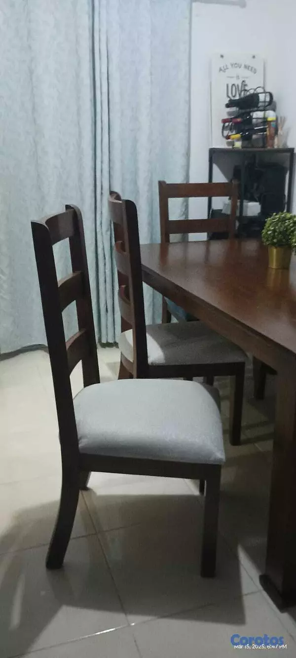 muebles y colchones - Para 6 personas lo vendo por tema de espacio 7