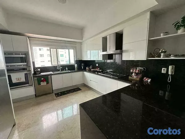 apartamentos - Lujoso Apartamento amueblado de 333MTS, Exclusivo 6