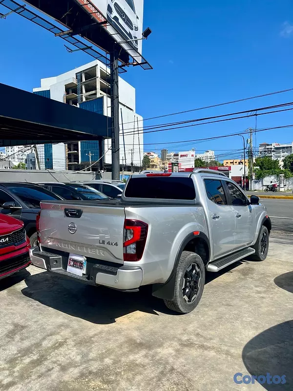 jeepetas y camionetas - Nissan Frontier LE 4x4 2024
 8