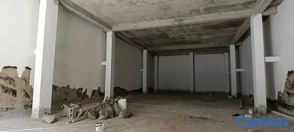 oficinas y locales comerciales - Piantini, AMPLIO local de 250mts en 3er nivel  3