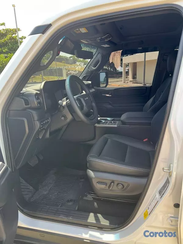 jeepetas y camionetas - Toyota Land Cruiser Prado 2024 hibrido 7