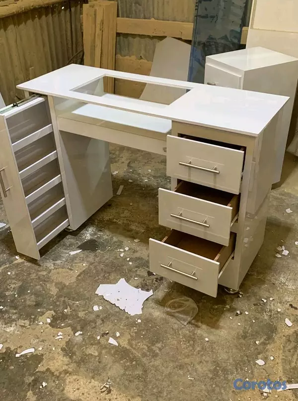 negocios en venta - mesa de uñas de calidad mejor precio somo fabricante al color que desea  4