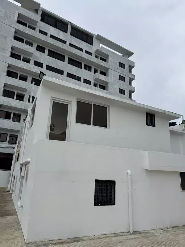 oficinas y locales comerciales - Alquilo local para Dealer  9