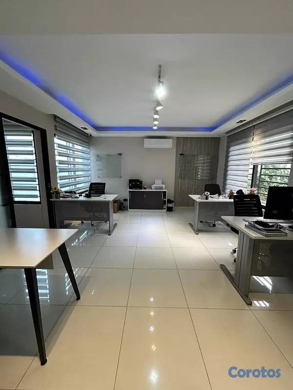 casas - Casa en alquiler para oficina o vivienda en La Cas 3
