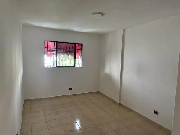 apartamentos - Vendo apartamento en Alma Rosa, 3er piso  2