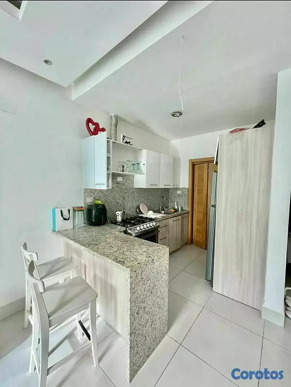 apartamentos - Ideal para Ejecutivo o Pareja lujosa Torre en Bella Vista solo Cliente Directo  8